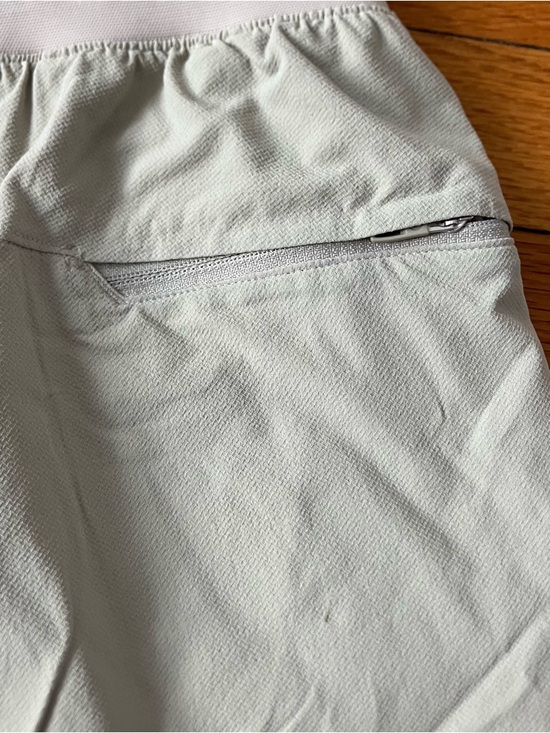 Lululemon Beige Workout Athleisure License To Train Shorts XL Extra Large - Picture 12 of 13